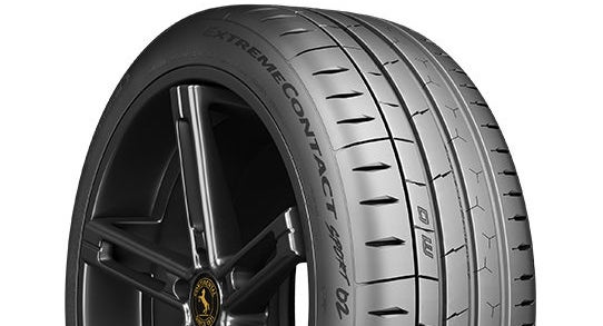 (foto renderizada em 3D do pneu ExtremeContact Sport02 da Continental)