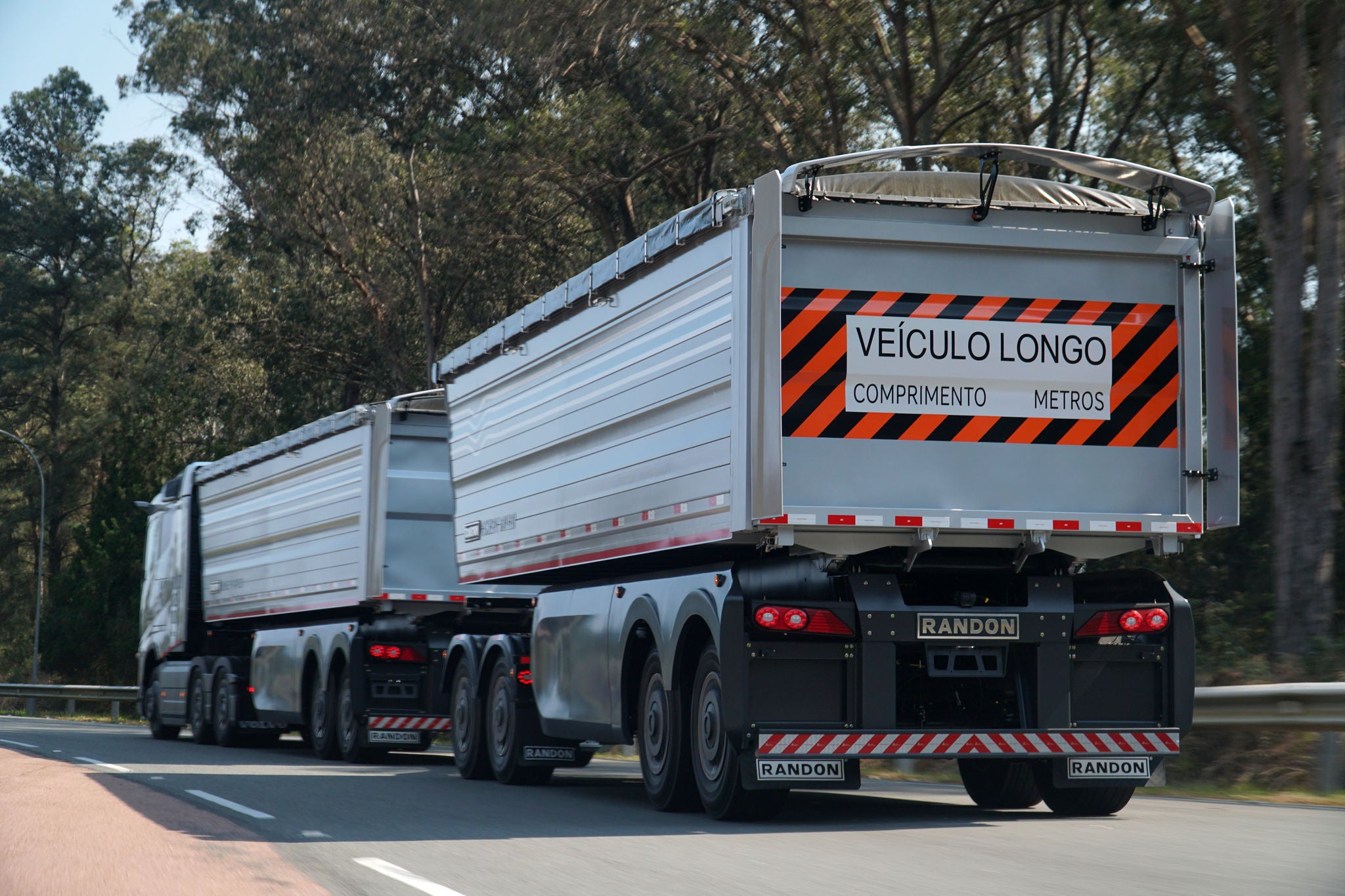 (foto do caminhão conceito Volvo)