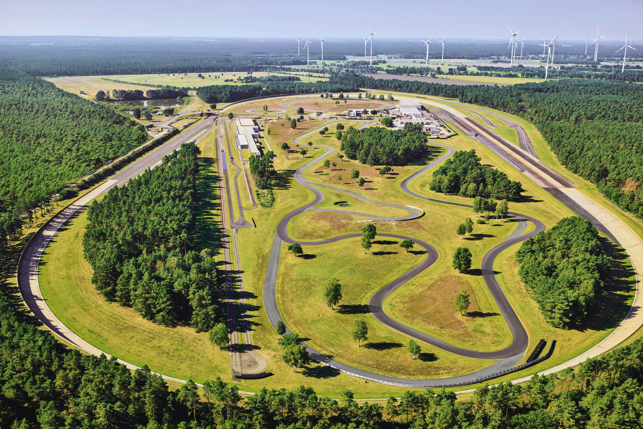 (imagem aérea do Contidrom  - pista de teste da Continental)