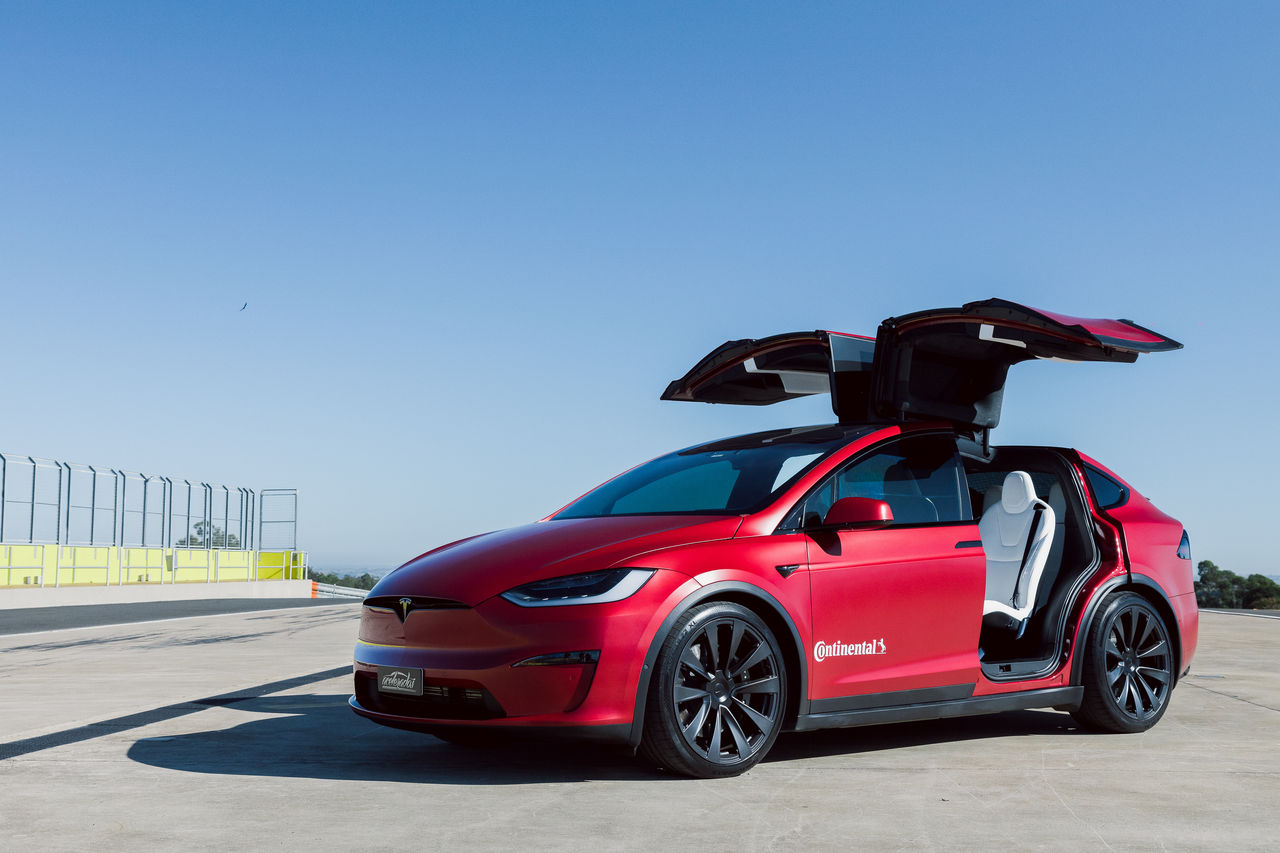 Volta Rápida: Teste Tesla Model X Plaid